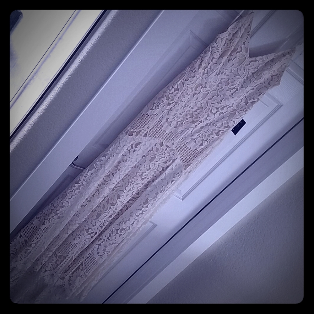 Lulu's Flynn White Lace Dress